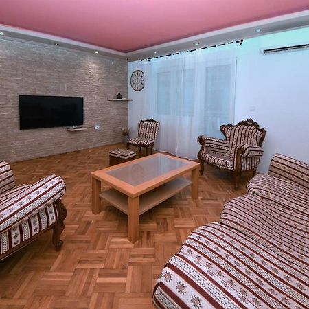 Family Apartment Sara Zara Esterno foto